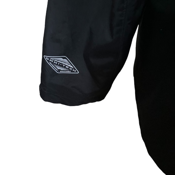 Authentic Columbia Rain Jacket - Picture 15 of 15